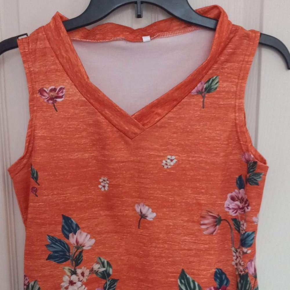 Womens V neck tank